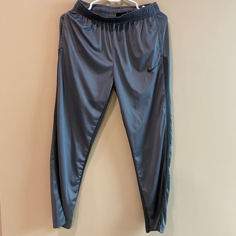 Nike Dri-Fit Boys XL Grey Jogger Sweatpants Athletic